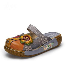 Load image into Gallery viewer, Handmade  Flower Slipper