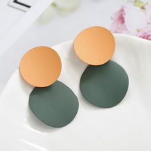 Load image into Gallery viewer, Vintage Geometric Statement Earring