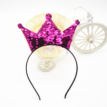 Load image into Gallery viewer, Hand Strip Hair Hoop